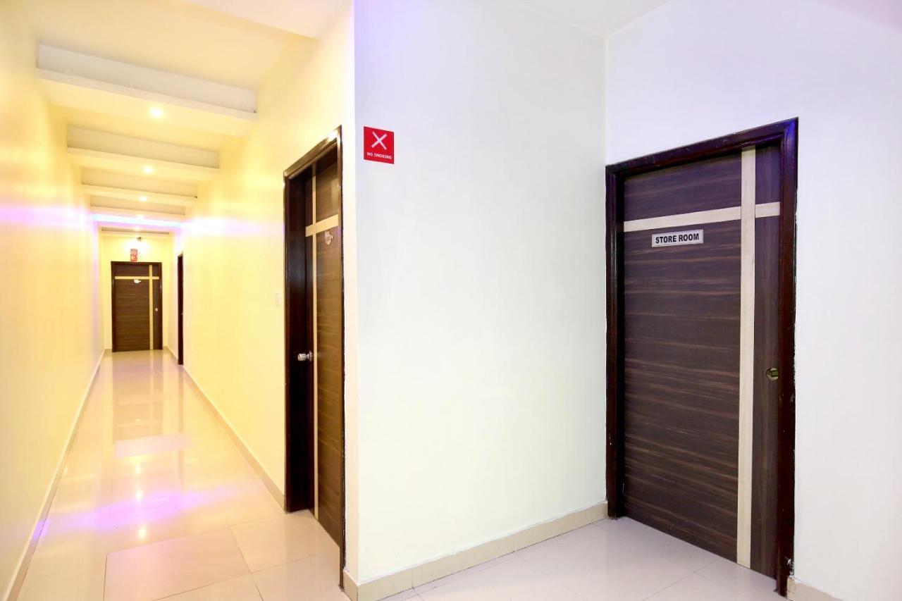 Oyo 9243 Trumpets Hotel Amritsar Luaran gambar