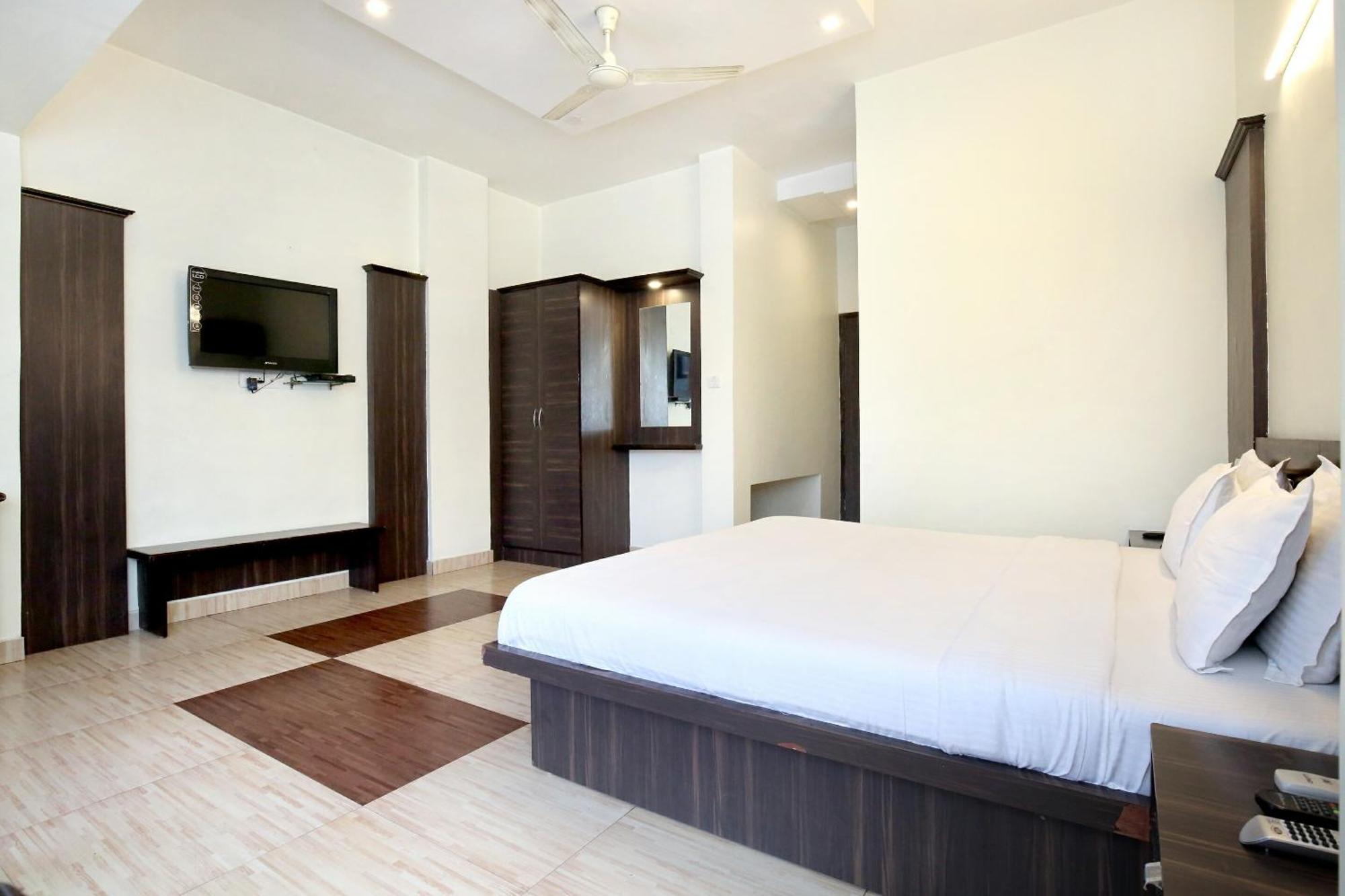 Oyo 9243 Trumpets Hotel Amritsar Luaran gambar