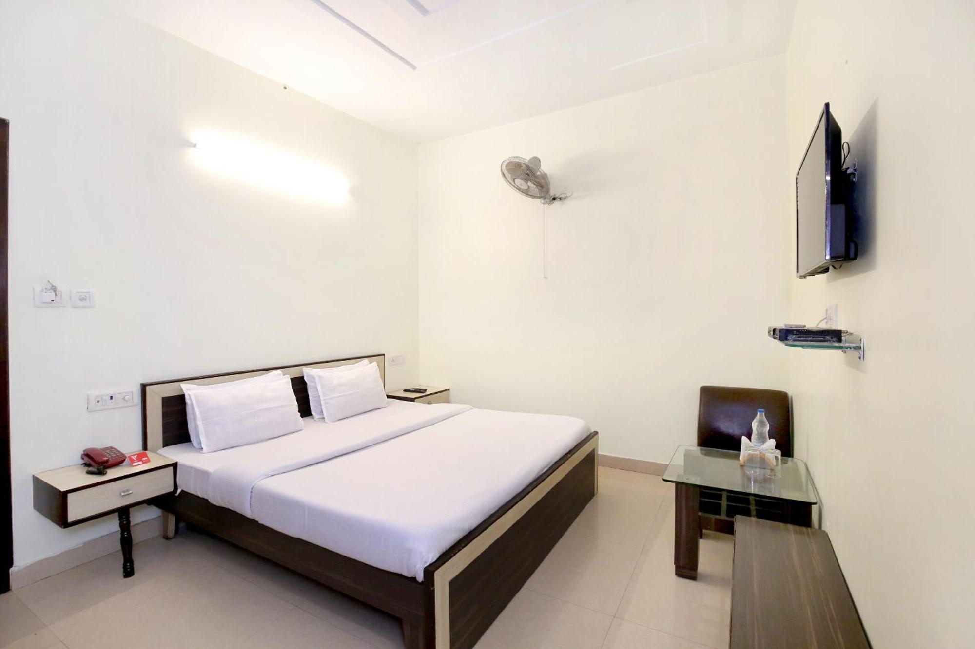 Oyo 9243 Trumpets Hotel Amritsar Luaran gambar